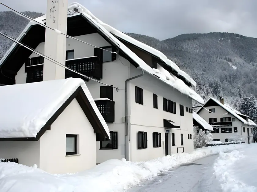 Youth Hostel Nika - Image 1
