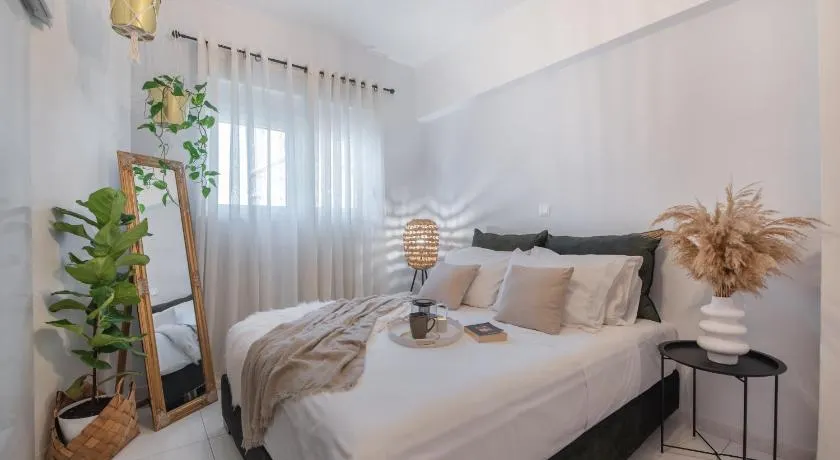 Inconceptual apartment - Image 1