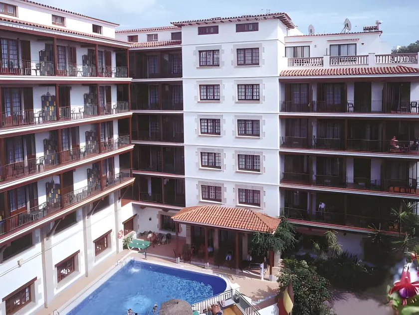 Hotel La Carolina - Image 1