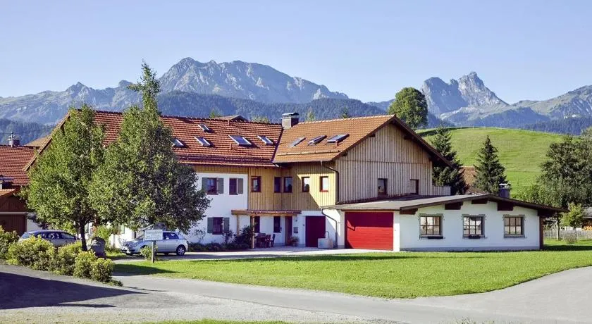 Best Butler Alp Villa 11 Personen I Blockhütte I Parken I Lagerfeuer - Image 1