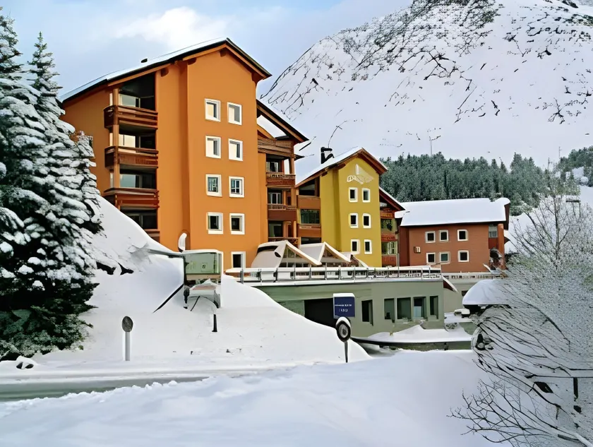 Hotel-Aparthotel San Bernardino - Image 1