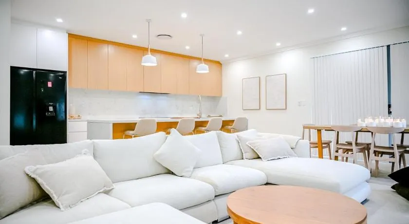 Luxury Home in the Heart of Western Sydney - Image 1