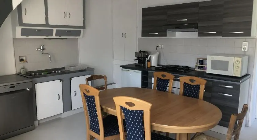 Chambres individuelles avec partie commune ou logement entier si disponible Via Rhôna - Image 1