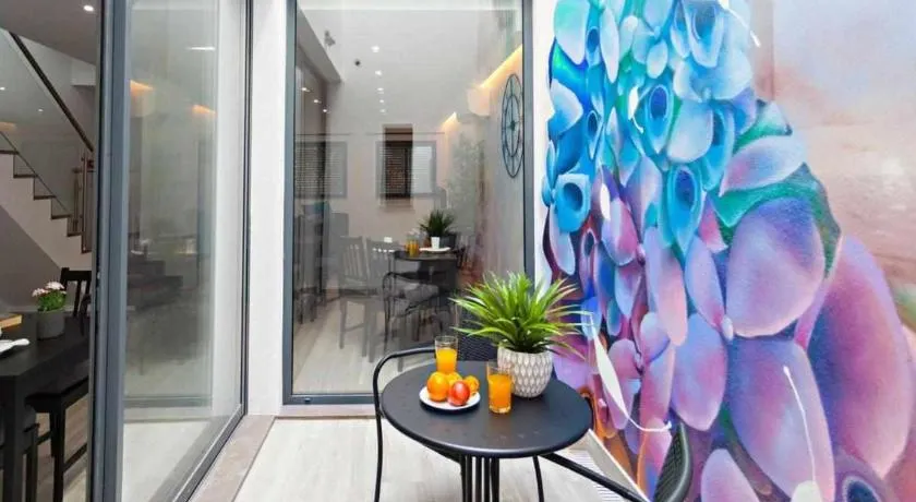 Faro Clara Suites - Image 1