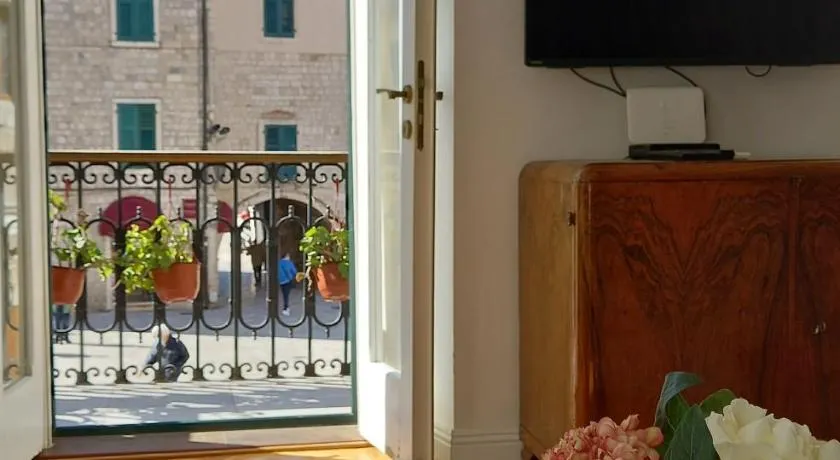 Old Town Sea Gate Apartment - Image 1