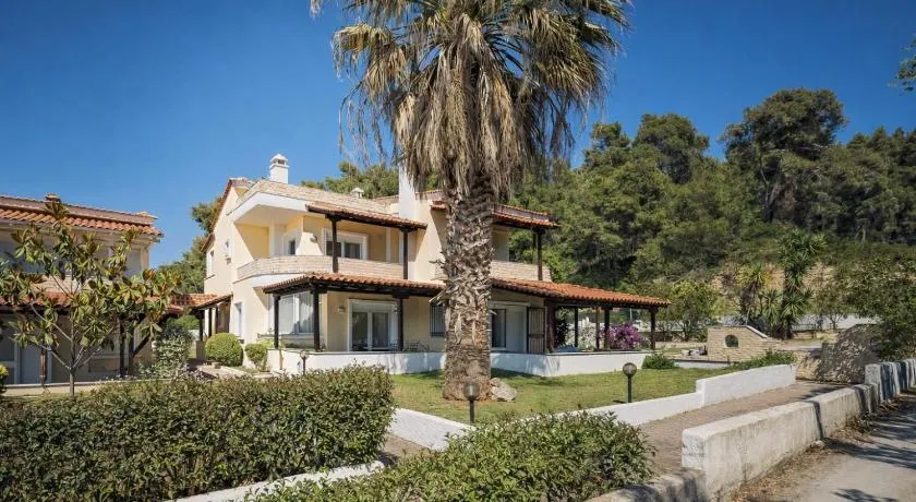 Encore Seaside Villa by Granari Rentals - Image 1