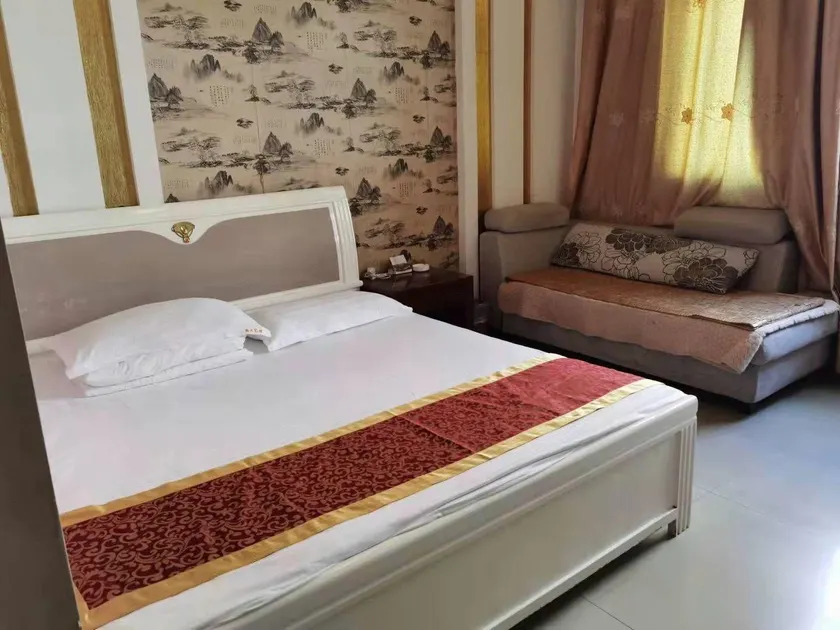 Xinxing Hotel - Image 1