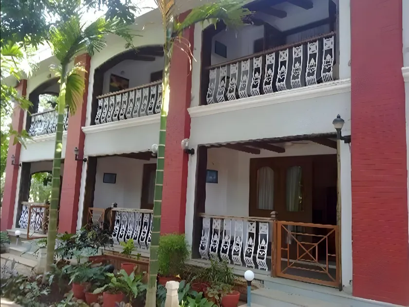 Sai-inn - Image 1