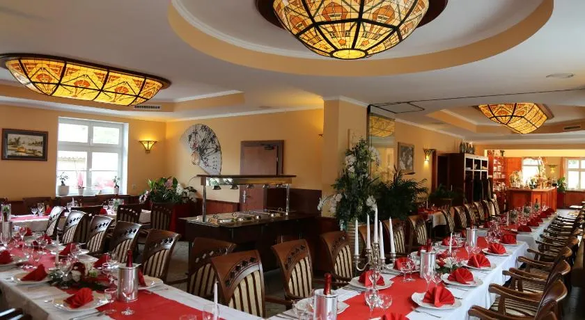 Chau-Asiatisches-Restaurant und Pension - Image 1