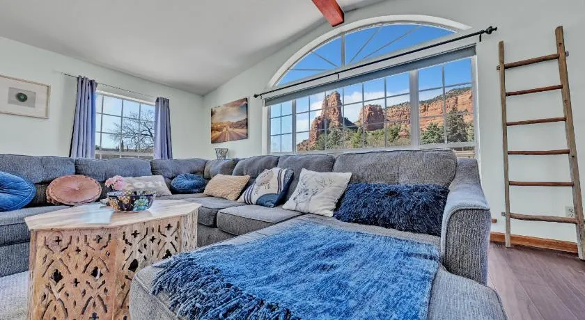NEW! Huge Game Room, Hikeable, Red Rock View, Fireplace, Ping Pong, Yoga, Golf Course, Pickle Ball! - Image 1