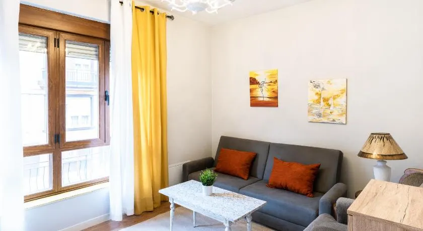 Housingleón - Apartamento Plaza Mayor con opción a Garaje - Image 1