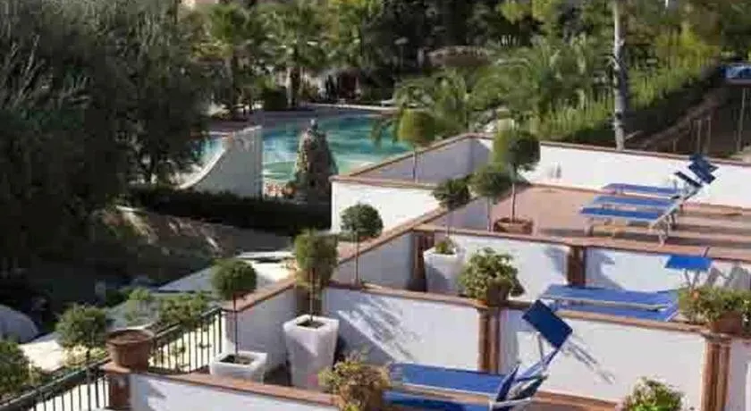Hotel Ristorante Cavaliere - Image 1