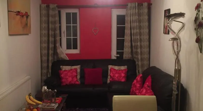 Beautiful Bungalow Home Droitwich SPA - Image 1