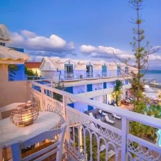 Pierros Hotel - Image 1
