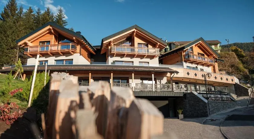 La Dila Dolomiti Mountain Lodge - Image 1