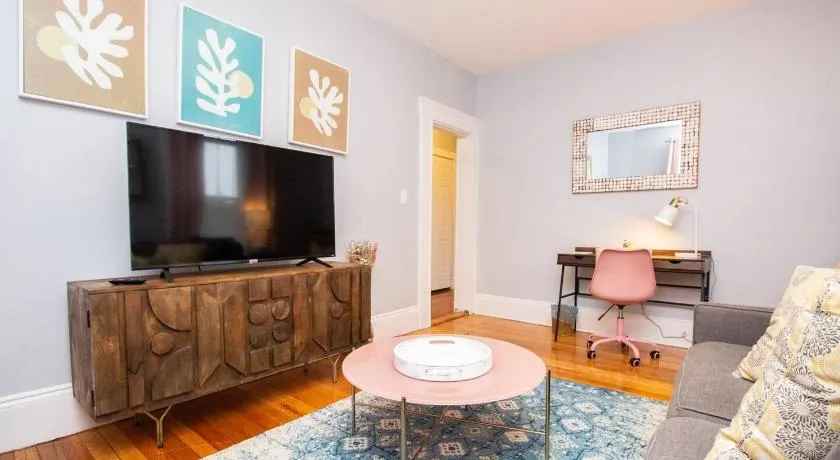 Renovated 1BR, Washington Sq, Longwood, Green Lin - Image 1