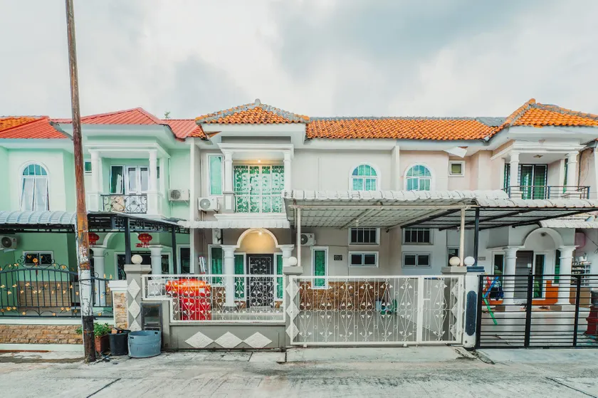 Hazel Home ( Full House,4 Bedroom for 6-8 Person ) - Image 1