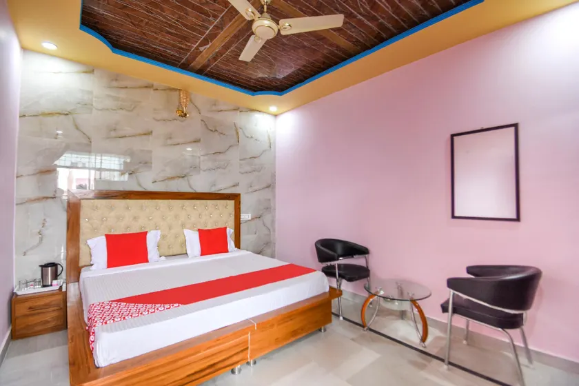 OYO 48260 Hotel Grand City - Image 1