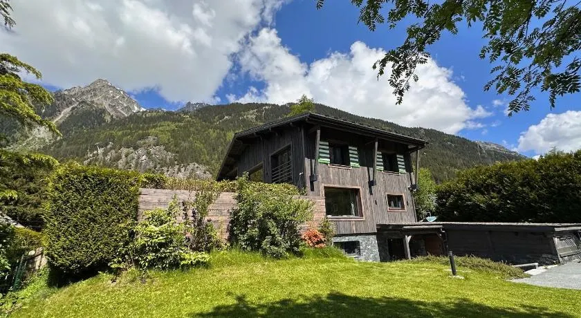 Chalet 8 Etoiles - Image 1