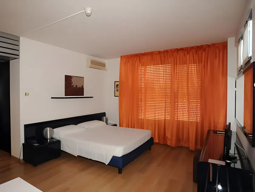 Park Hotel Residence - Image 1