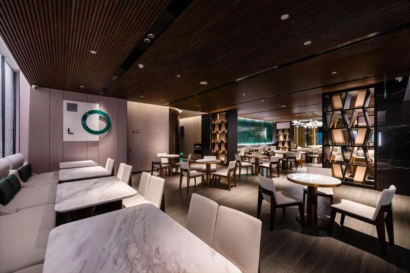 Dingsheng International Hotel - Image 1