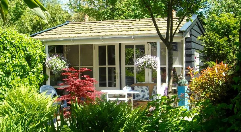 Logies Het Tuinhuisje - Image 1