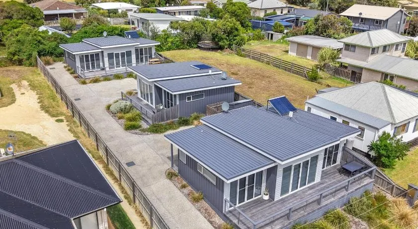 Eastern Reef Villas - Image 1