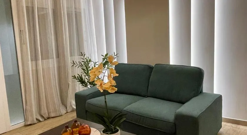 Emerald Luxury Apartments - ATH Airport - Image 1