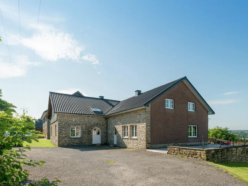 Spacious Holiday Home in Chodes with Sauna - Image 1