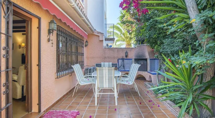 Appartement de vacances entièrement équipé avec terrasse, barbecue et jardin | Plage à proximité | Avec animaux autorisés - Image 1