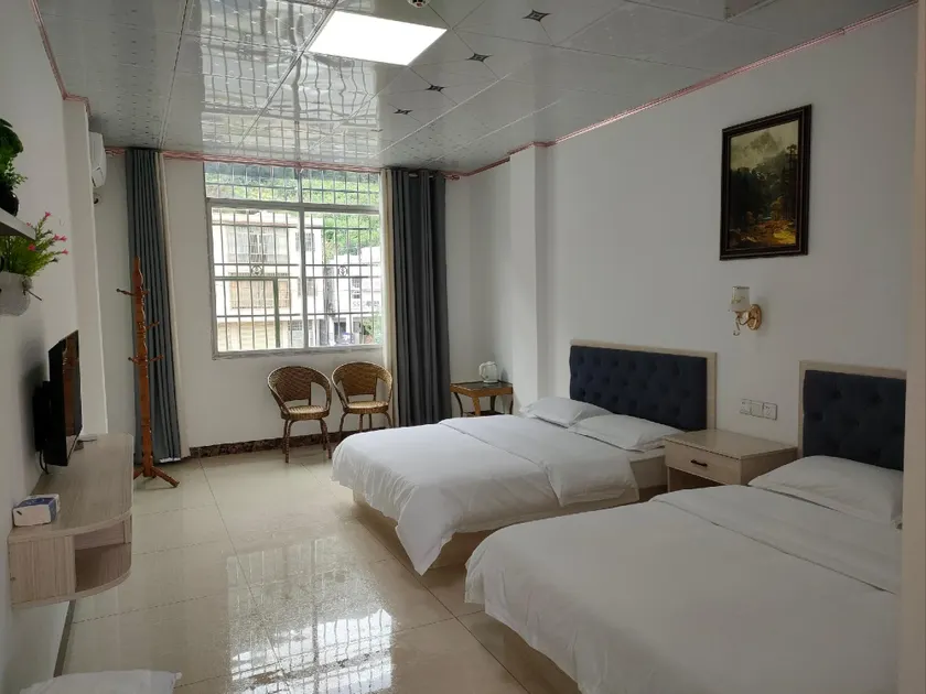 Homey Homestay - Image 1