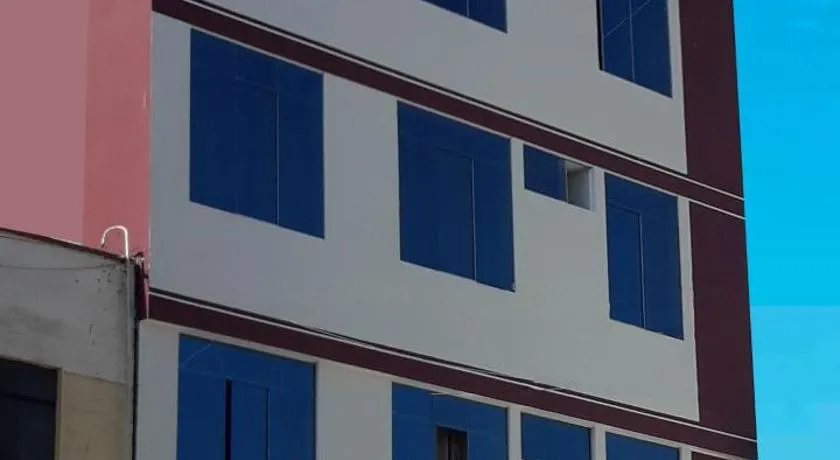 Gavina Inn Hotel - Image 1