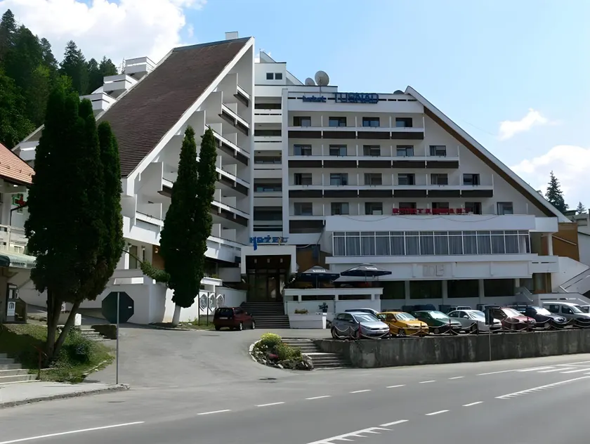 Hotel Tusnad - Image 1