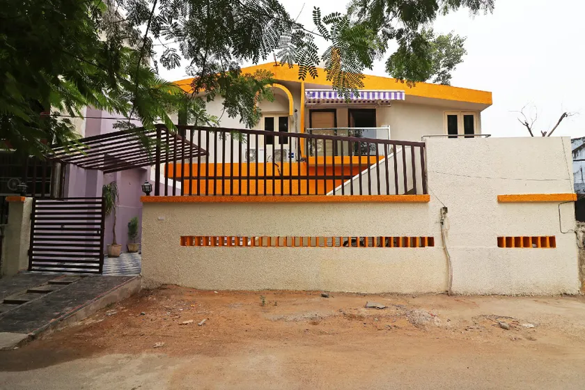 Hotel O Krishna Hotel and Restaurant - Image 1