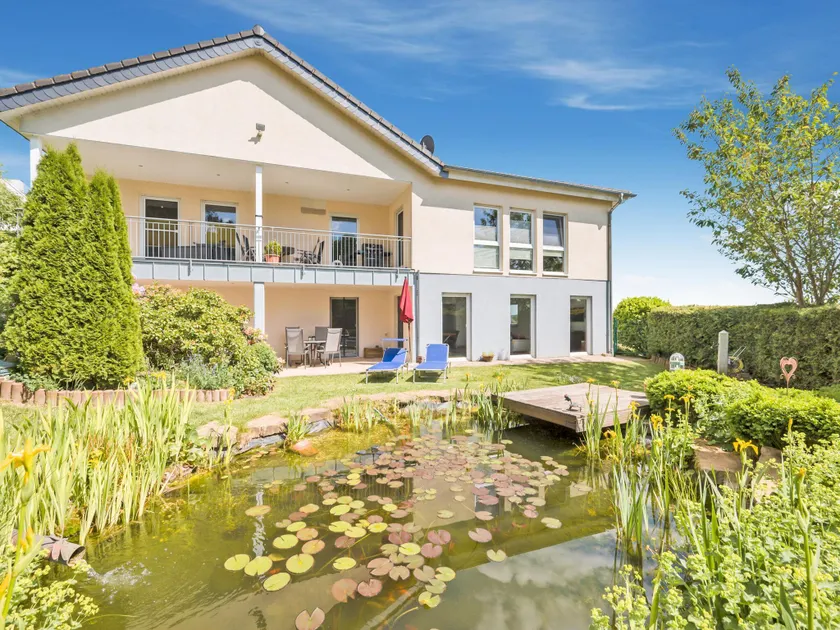 Charming Apartment in Weinsheim with Garden - Image 1