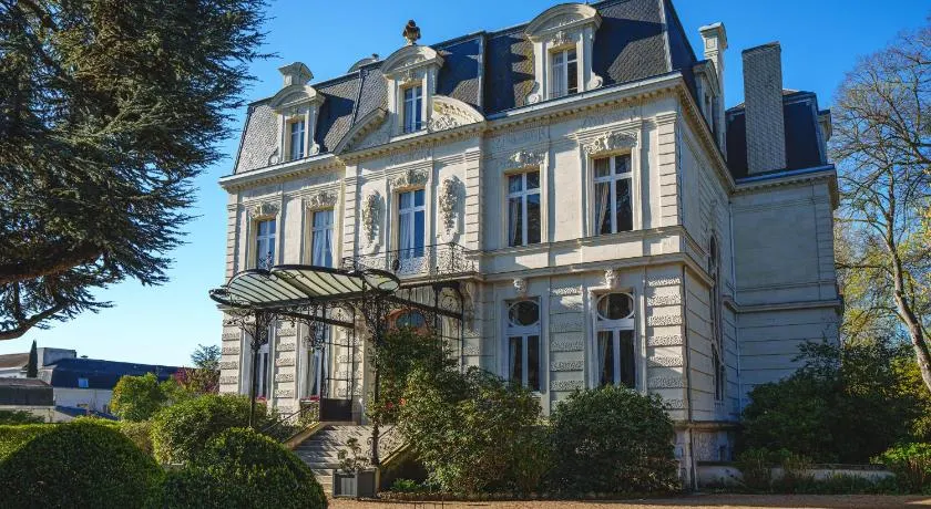 Château La Comtesse de Loire & Spa - Image 1