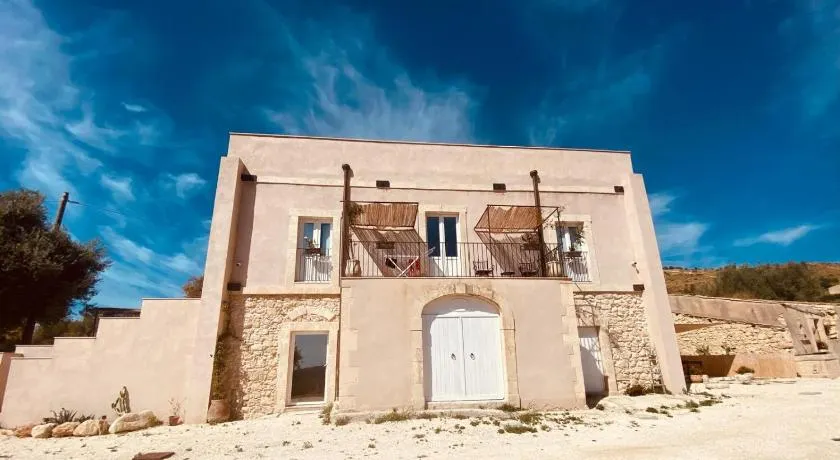 Casale Micale - Image 1