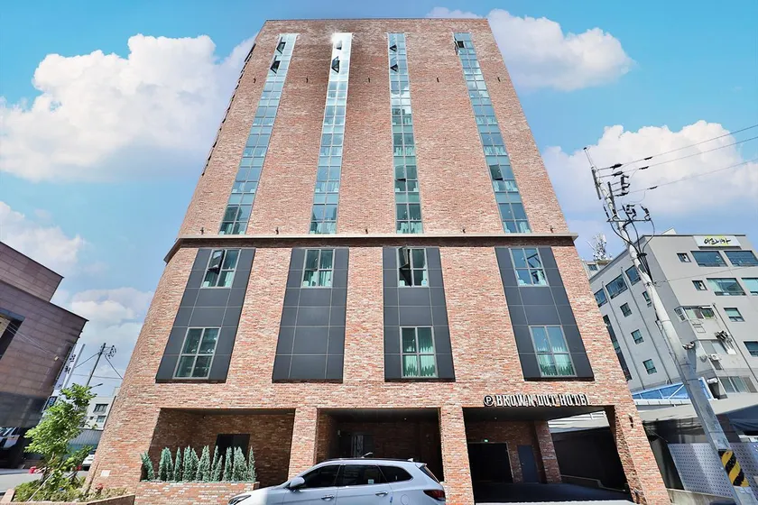 Brown Dot Hotel Ulsan Samsan - Image 1