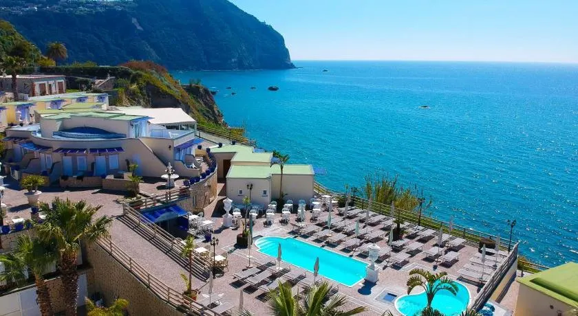 Casthotels Baia delle Sirene - Image 1