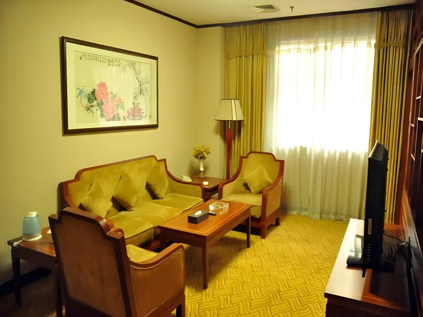 Super 8 Hotel Shangdi - Image 1