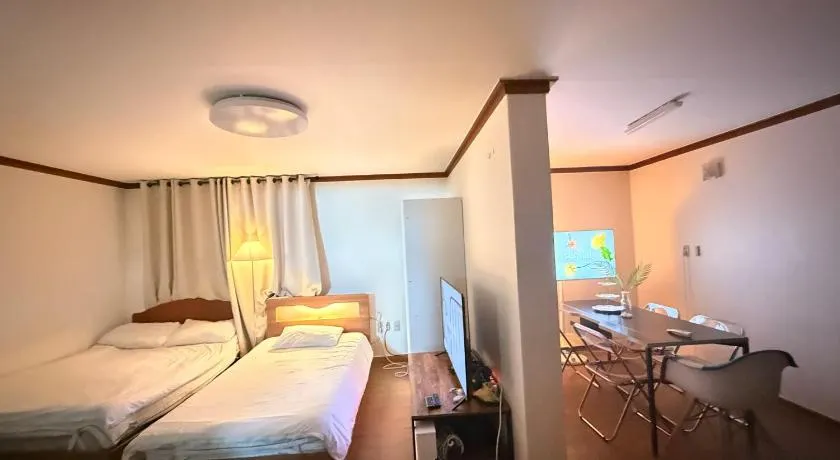 Seoul Adams Home Residence Cinema Room - Image 1