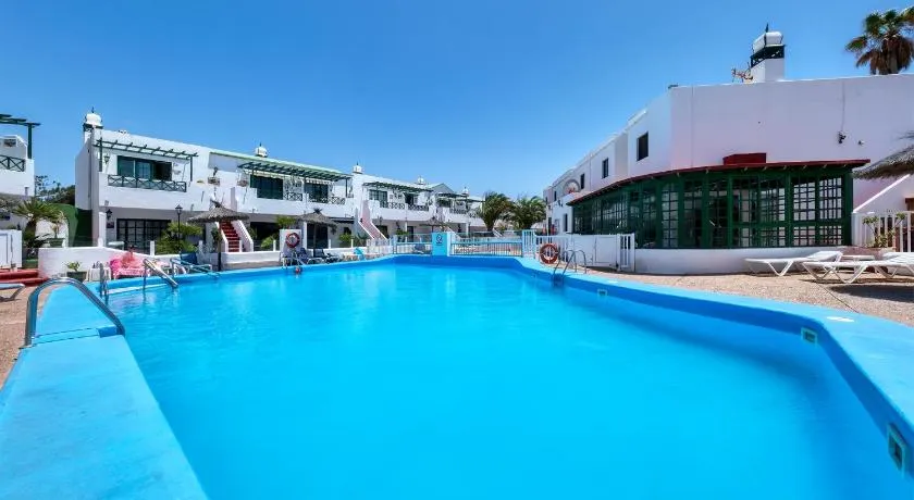 Ferienwohnung 'Los Pocillos' mit Bergblick, Gemeinschaftspool und WLAN - Image 1