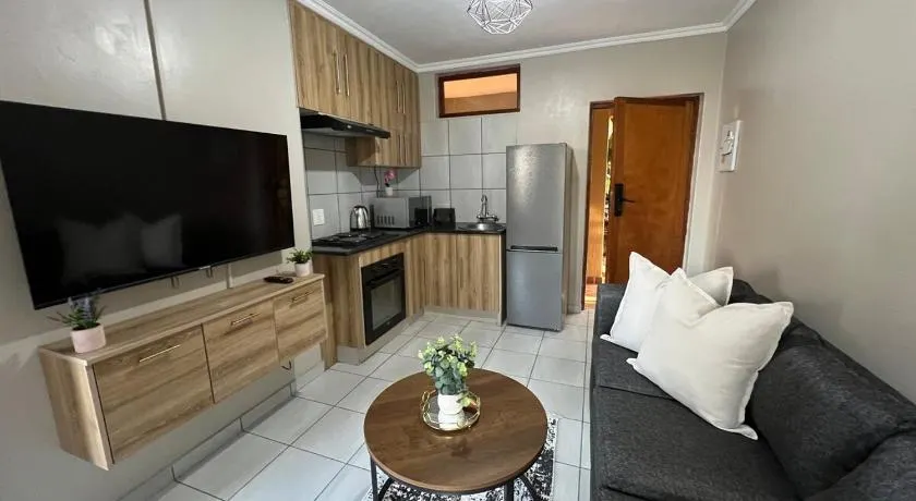Apartment with stunning scenic views - Image 1