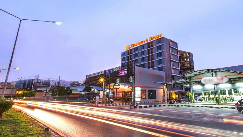 B2 Phuket Boutique & Budget Hotel - Image 1