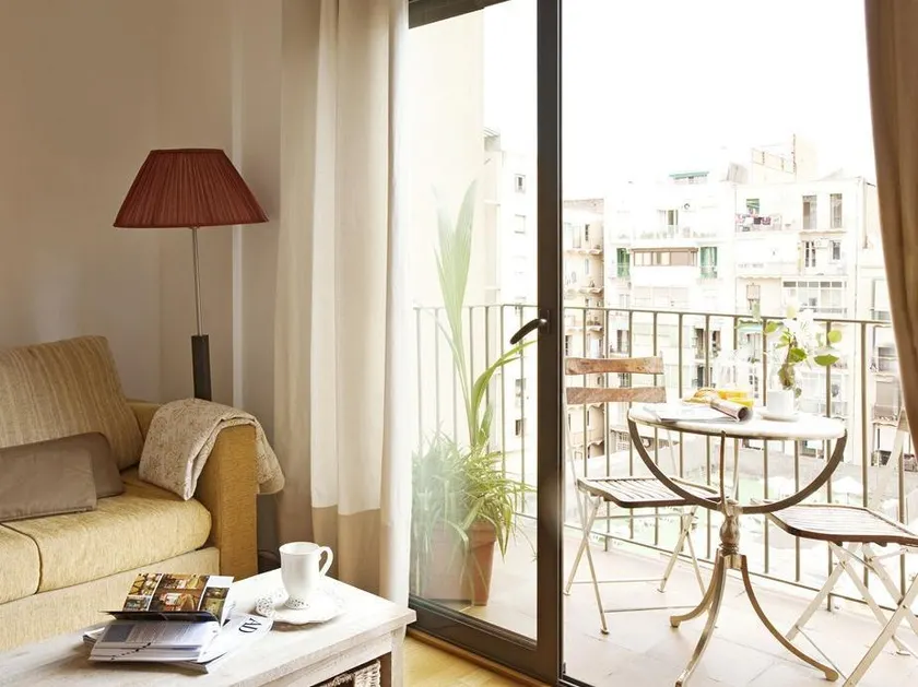 AinB Eixample - Entença - Image 1