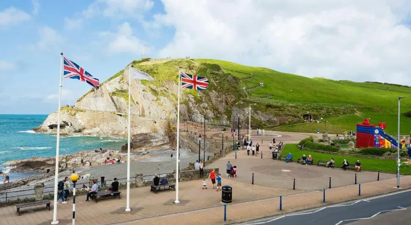 ILFRACOMBE EDEN 2 Bedrooms - Image 1