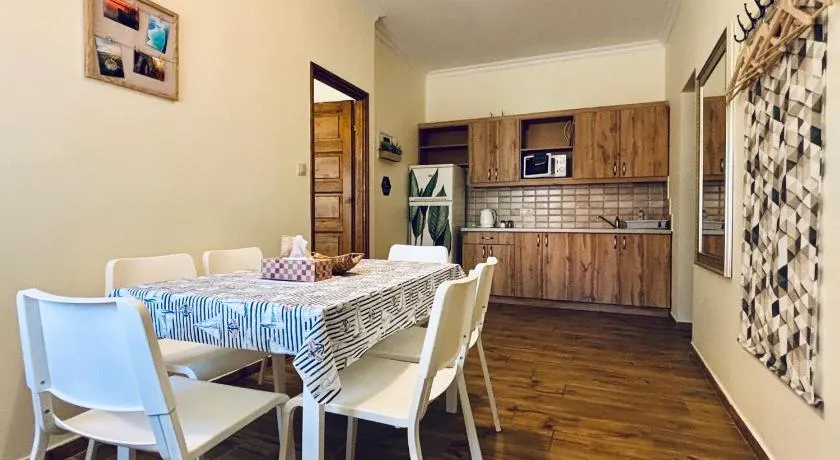 Mimi Apartments - Image 1