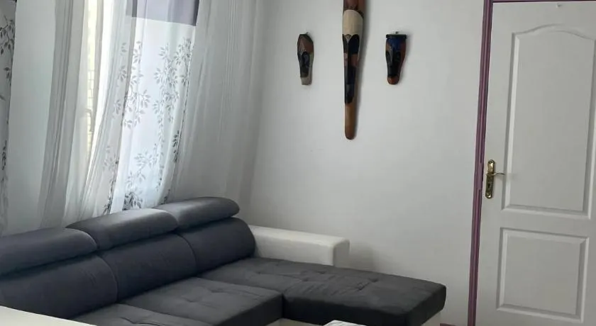 Appartement familial à Sarcelles de 81 m², proche commodités - Image 1