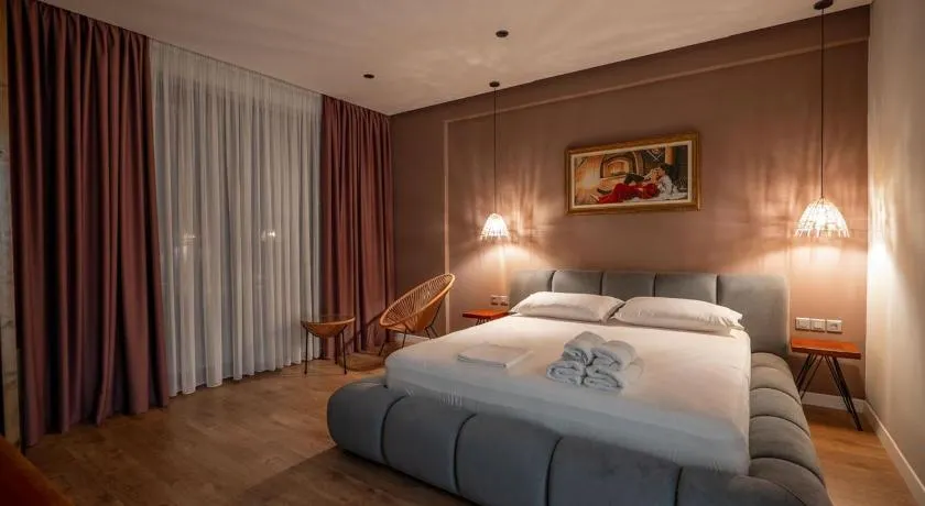 JUER Hotel - Image 1