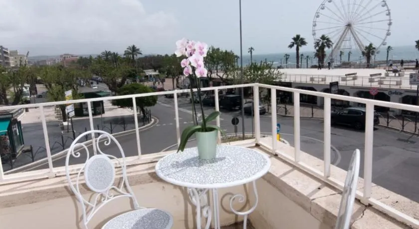 Maa Guest House - Image 1